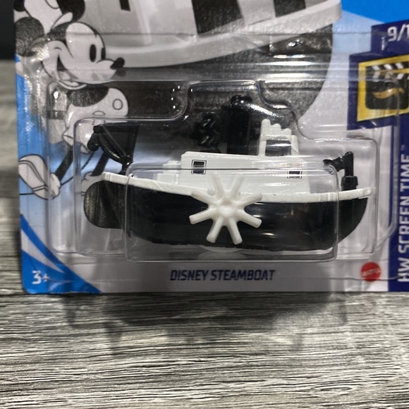 Hot Wheels | Screen Time #9 of 10: Disney Steamboat - 1:64 Scale - Picture 5 of 12